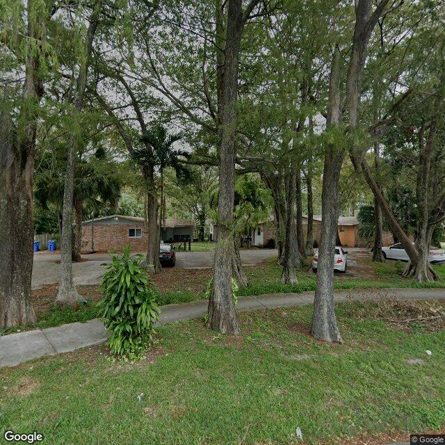 4290 NW 21st Ave, Oakland Park
