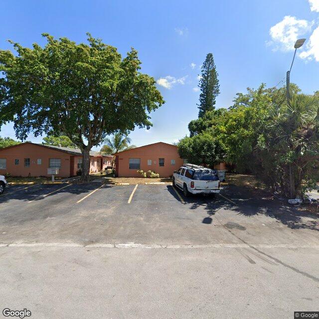 880 SW 6th Ct, Pompano Beach