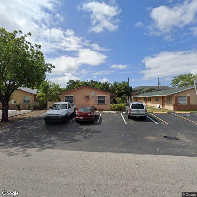 318 SW 2nd Ct, Pompano Beach