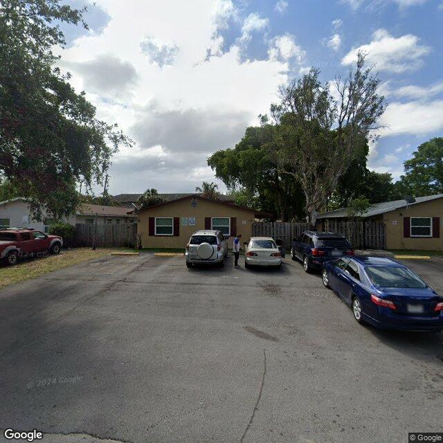 338 SW Avondale Dr, Pompano Beach