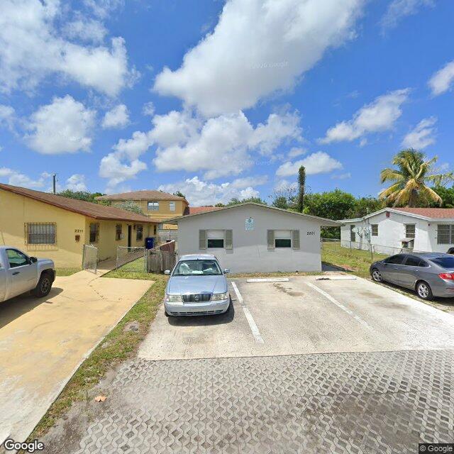 2201 NW 5th St, Pompano Beach