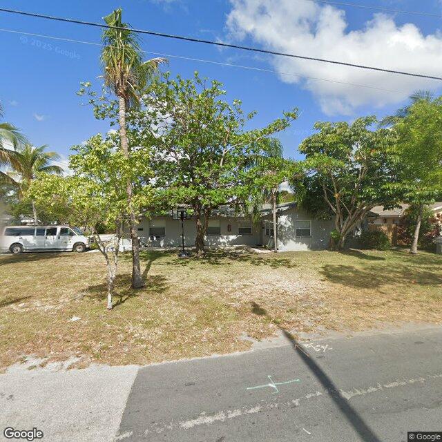 215 NE 9th St, Pompano Beach