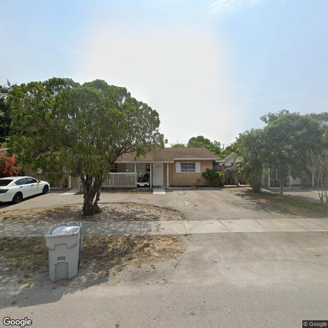 2040 NE 2ND TER, Pompano Beach