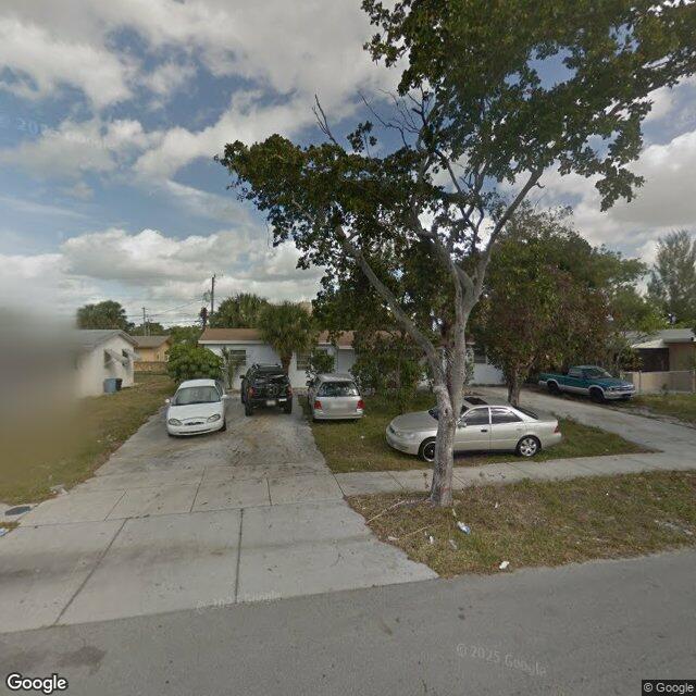 131 NE 35th St, Pompano Beach