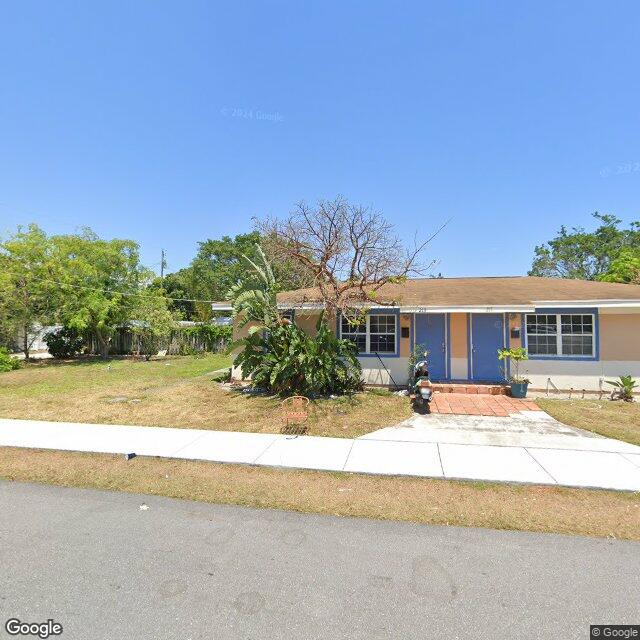 213 SE 9TH Street, Delray Beach