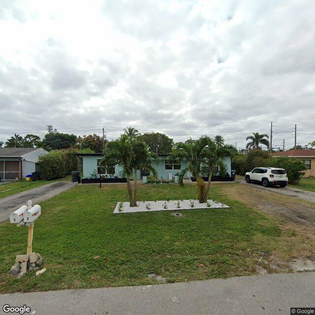 4422 Beech Dr, West Palm Beach