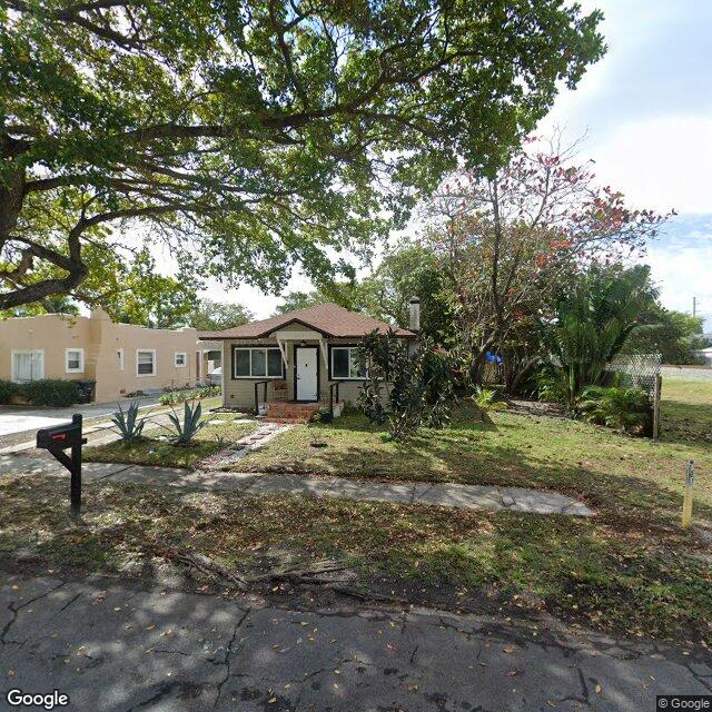 524 Colonial Road, West Palm Beach