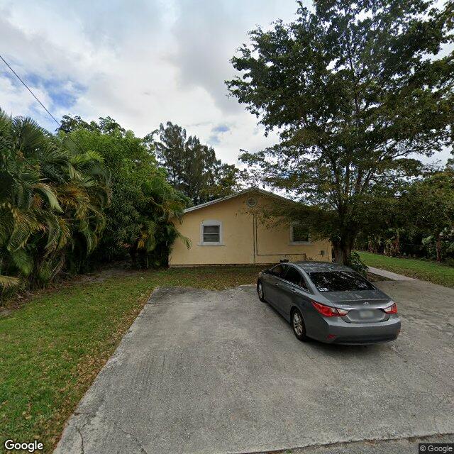 768 Peeples Dr, West Palm Beach