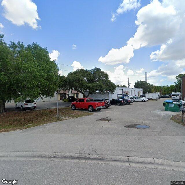 932 NE 24th LN, cape-coral