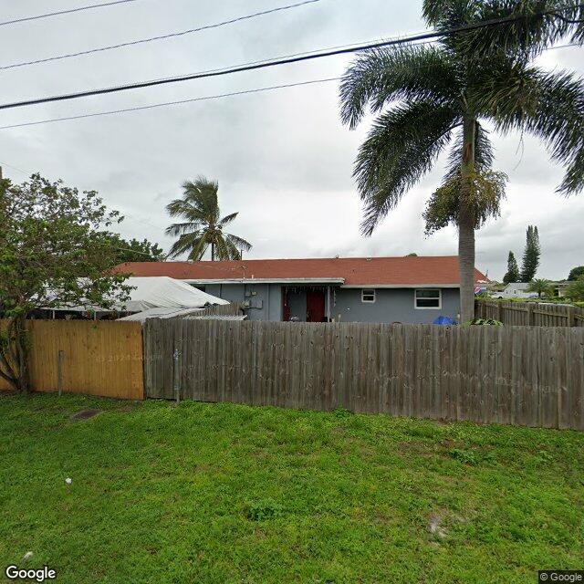 1625 E Breezy Lane, West Palm Beach