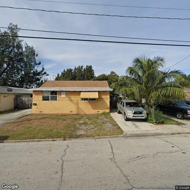 4343 PINEWOOD Avenue, West Palm Beach