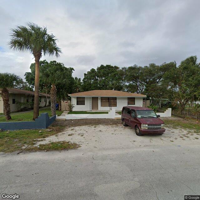 118 W 10th Street, Riviera Beach