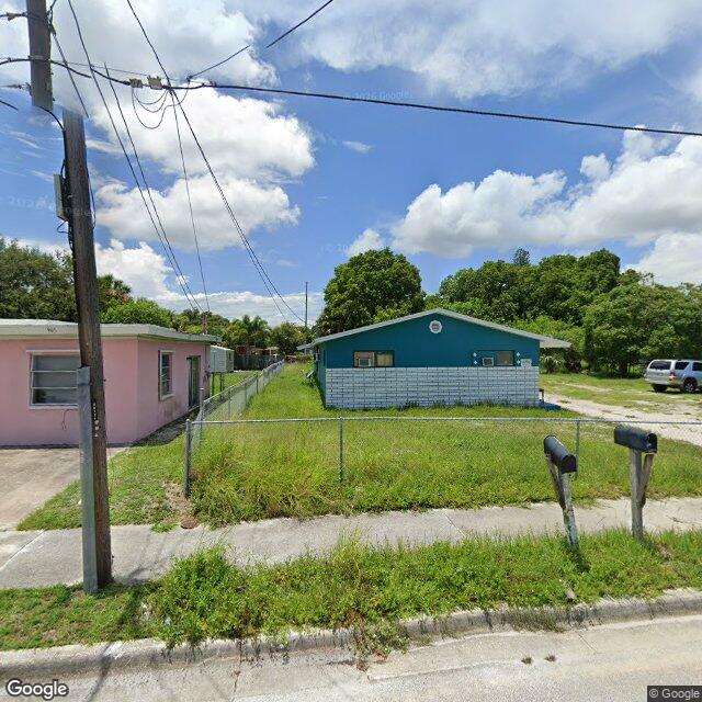 907 N 20th Street, Fort Pierce