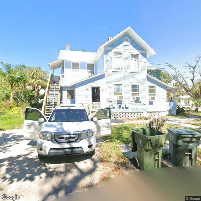214 9th St E, Bradenton