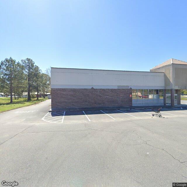 715 W 4th St, Adel