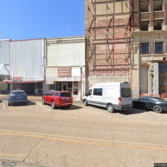 108 W BROAD ST, TEXARKANA