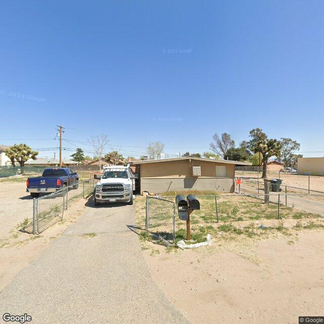 16396 Yucca Str, Hesperia