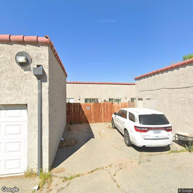 12725 Navajo Place, Apple Valley