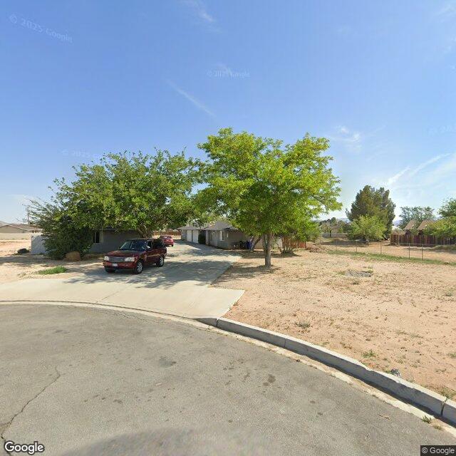 12825 Navajo Way, Apple Valley