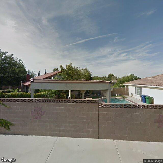 525 West Avenue P-4, palmdale