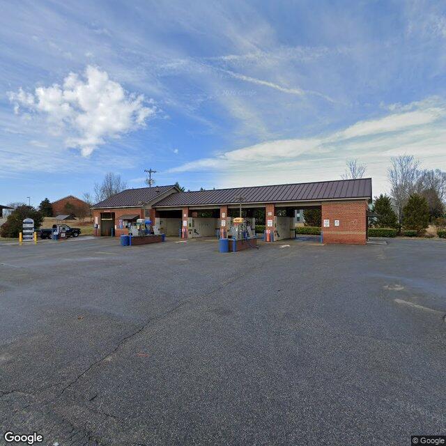 3425 N Main St, High Point