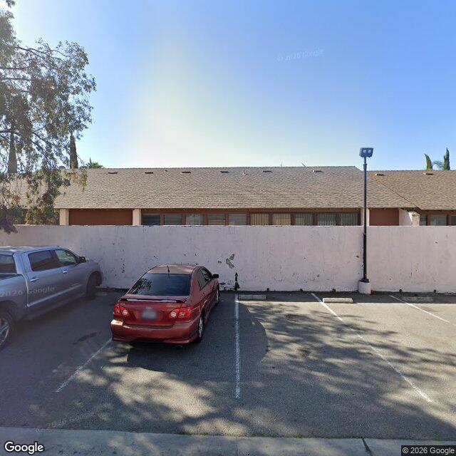 4991 E McKinley Ave, fresno
