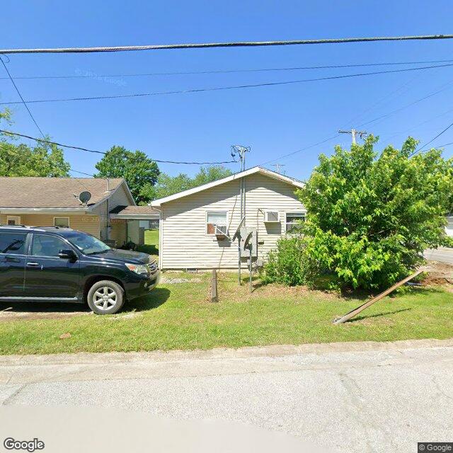 215 E Grand, Carterville