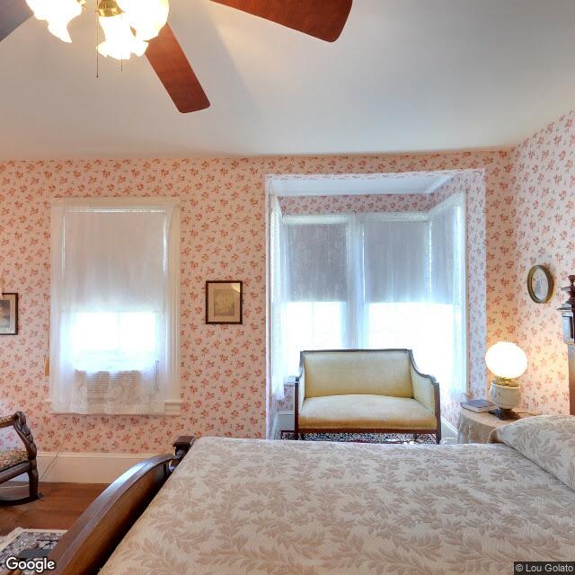 715 Columbia Avenue, Cape May