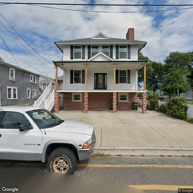 121 E Andrews Avenue, Wildwood