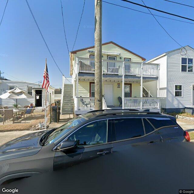 404 W MAPLE AVE, Wildwood