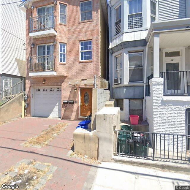 18 Graham St, Jersey City
