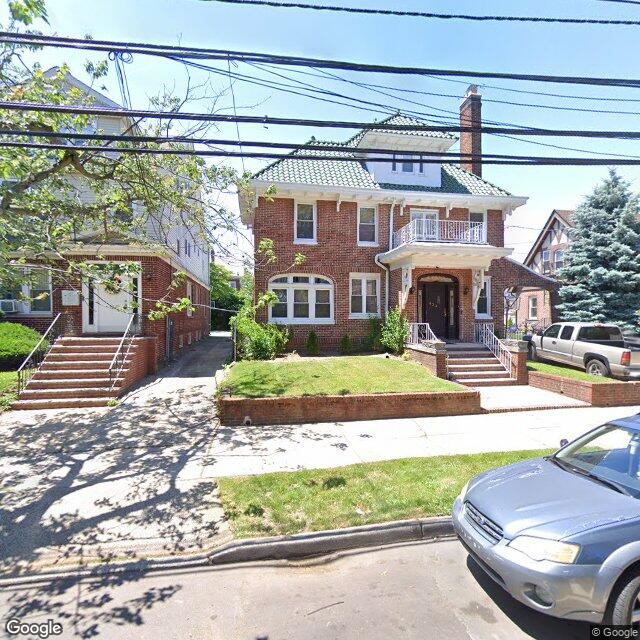 426 Clifton Avenue, Lakewood