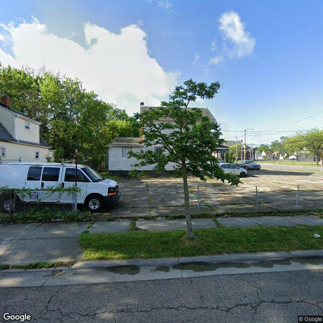 747 S Arlington Street, Akron