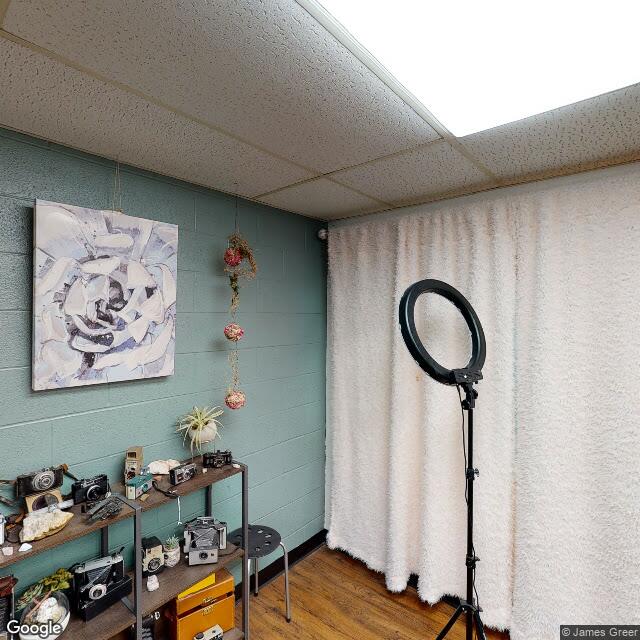 2424 40TH, Moline