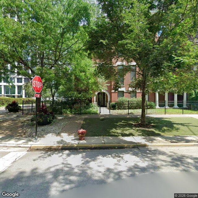 207 E 13th St, Chicago