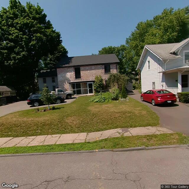 75 Pine Street, Kingston