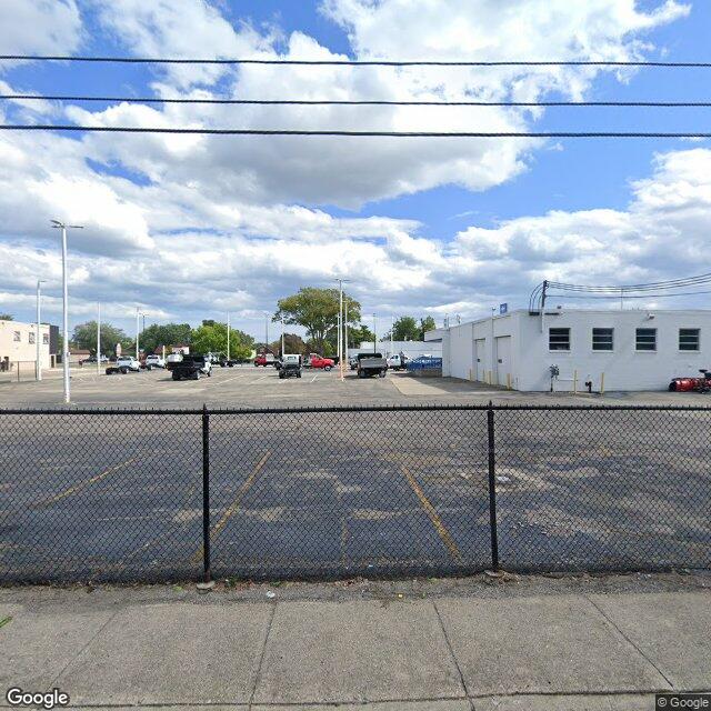 21925 Gratiot, Merrill