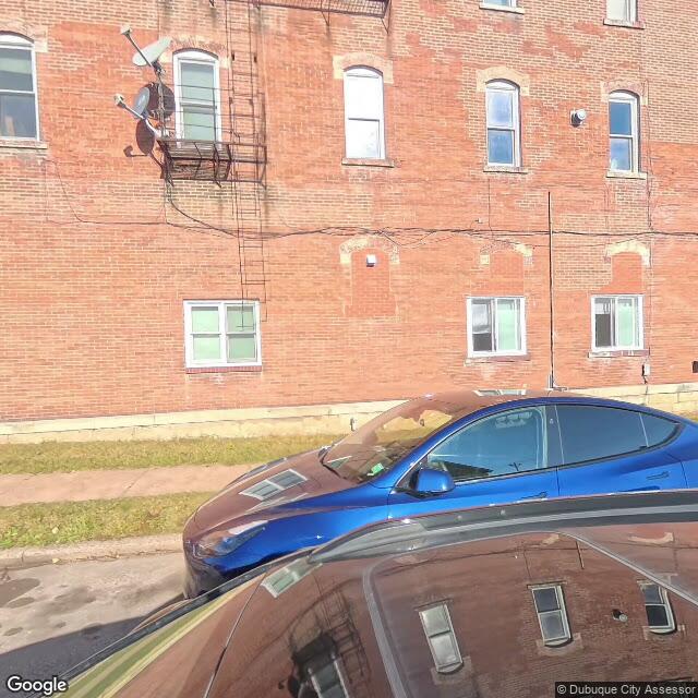 1902 White St, Dubuque