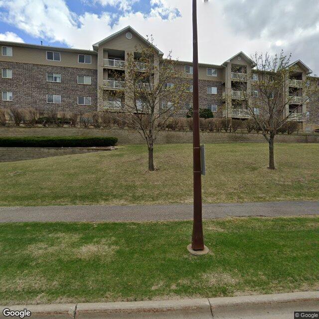 1321 Lake Dr W, Chanhassen