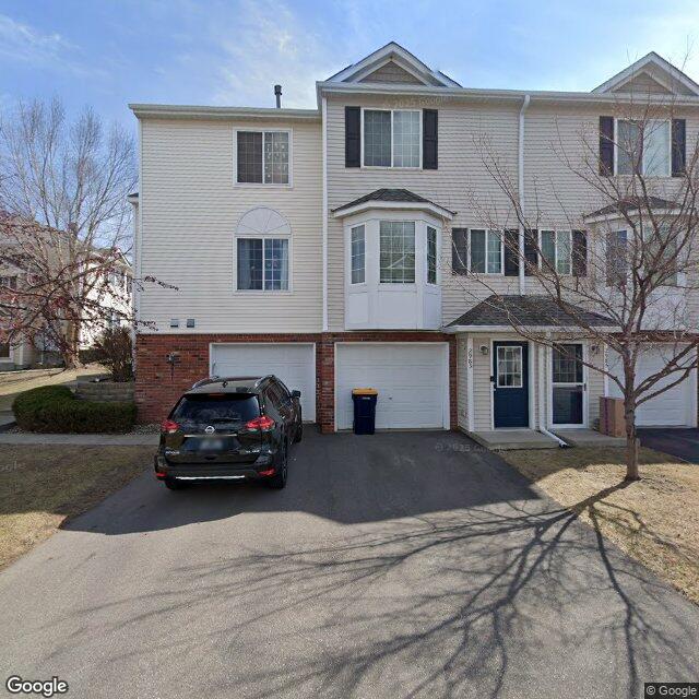 2983 Village Ln, Chanhassen