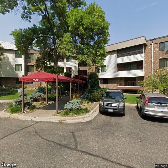 7510 Cahill Rd, Edina