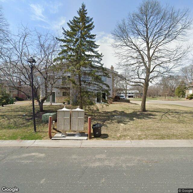 7114 Pontiac Cir, Chanhassen