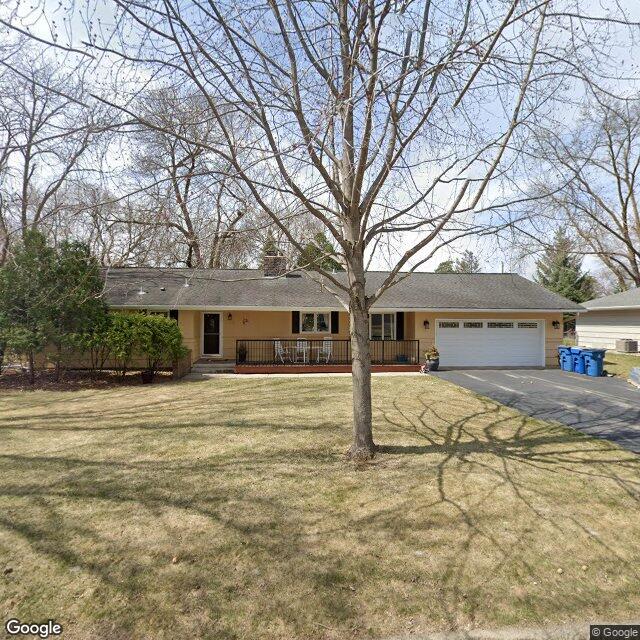 5608 Holiday Rd, Minnetonka