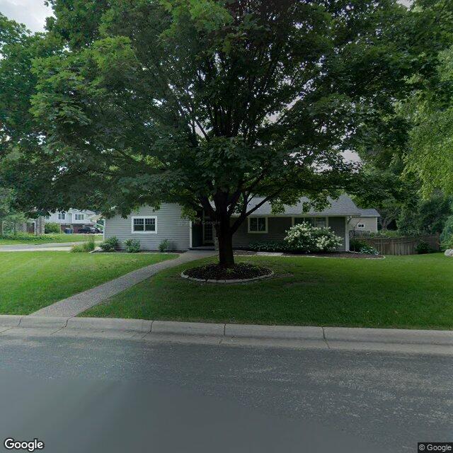 5536 Mirror Lakes Dr, Minneapolis