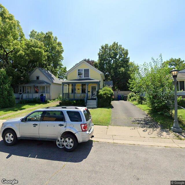 414 Banfil St, Saint Paul