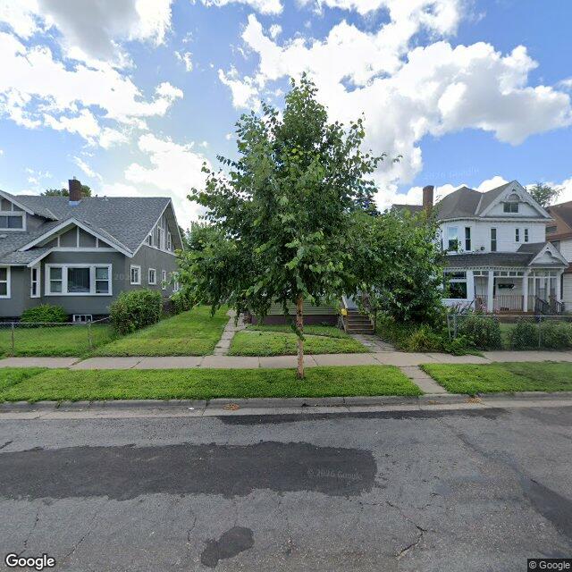 686 Thomas Ave W, Saint Paul