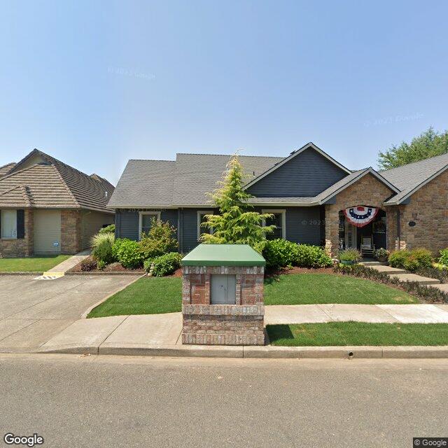 2713 Hazelnut Dr, Woodburn